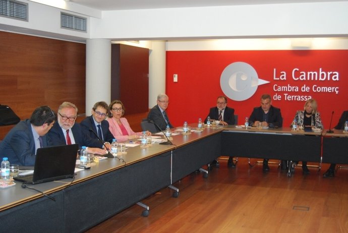 El Ple De La Cambra Parla De Temes Econòmics, Financers I Bancaris Amb L'economi