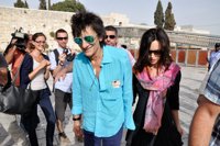 Ron Wood de los Rolling Stones, padre de gemelas a los 68 años