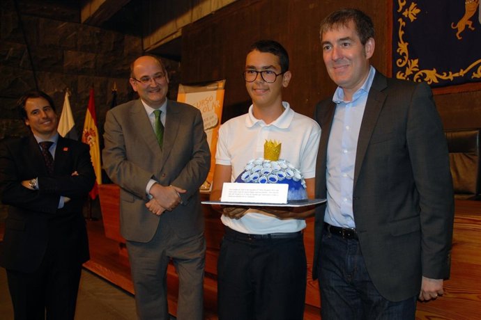 Rubén Ávila Díaz, Del Colegio Dominicas Vistabella (Tenerife), Gana El Concurso 