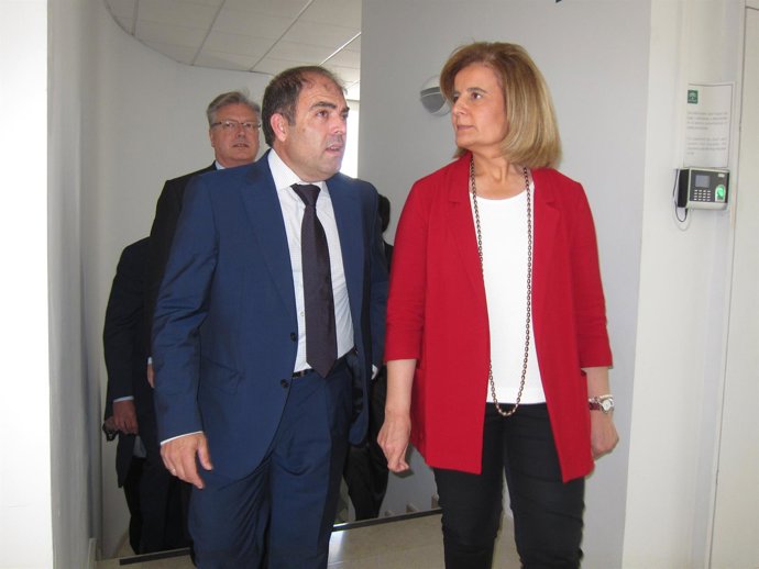 Fátima Báñez con Lorenzo Amor