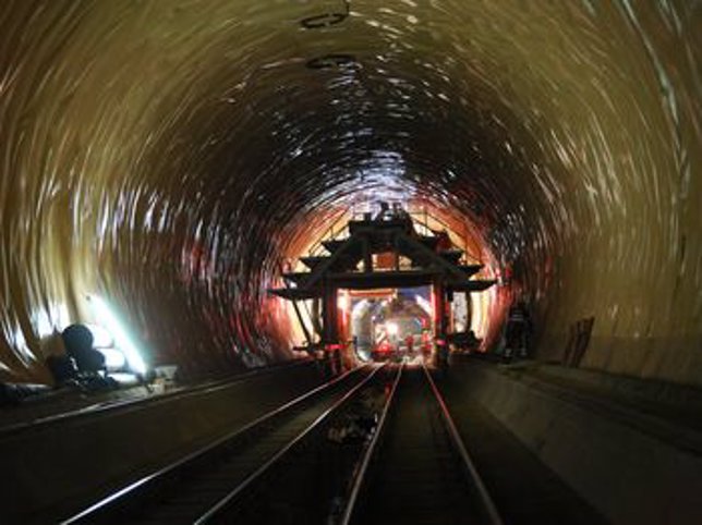 Construcción del túnel. Alp Transit Gotthard