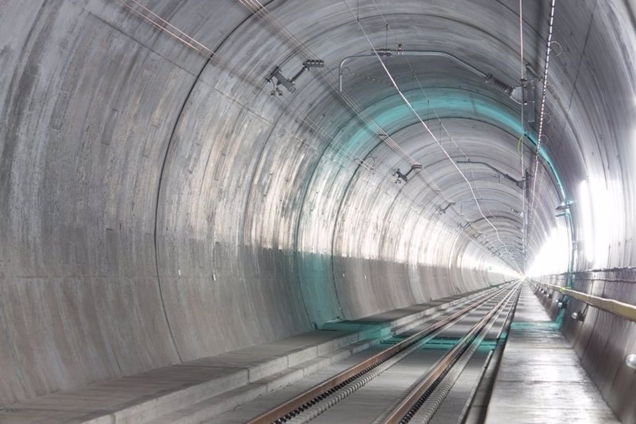 Túnel de San Gotardo el más largo del mundo
