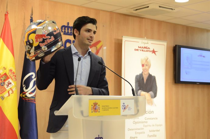 Carlos Sainz Jr (piloto de F1) en un acto del legado de María de Villota