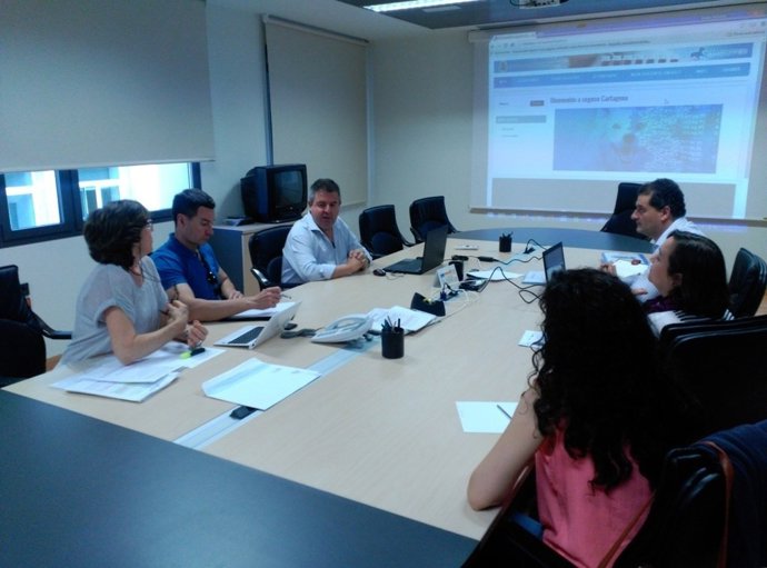 IMAGEN DE LA REUNIÓN