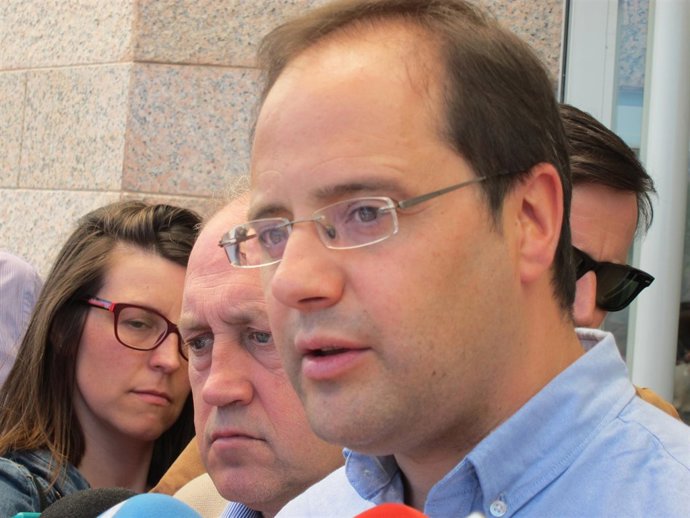 Xoaquín Fernández Leiceaga (PSdeG) y César Luena (PSOE)