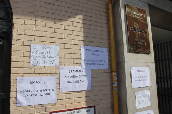Carteles de los protestantes.