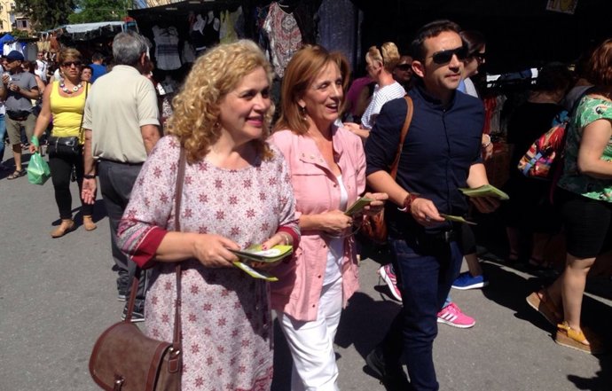 Remedios Ramos, Begoña Medina y Juan José Espinosa Limasa municipal