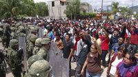 Detienen al responsable de vejar a varios maestros que no se unieron al paro en México