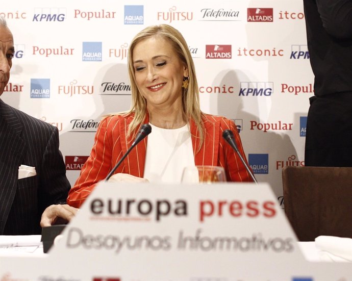 Cristina Cifuentes protagoniza los Desayunos Informativos de Europa Press