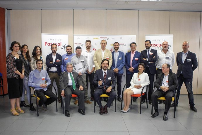 Jurado y finalistas de los premios Pascual Starup 