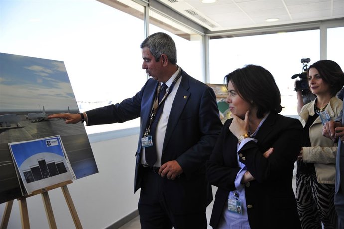 La vicepresidenta, en su visita al Aeropuerto de Teruel