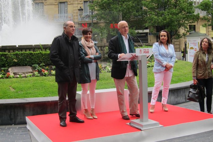 Elorza, Rodríguez y dirigentes socialistas 