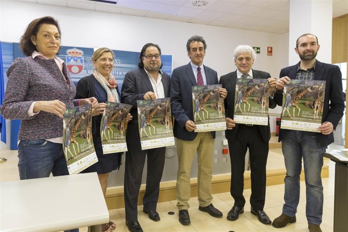 Desfile de moda y ferraris en Cabárceno