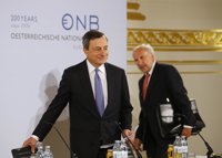 Draghi aguanta a la espera del impacto de las medidas pendientes