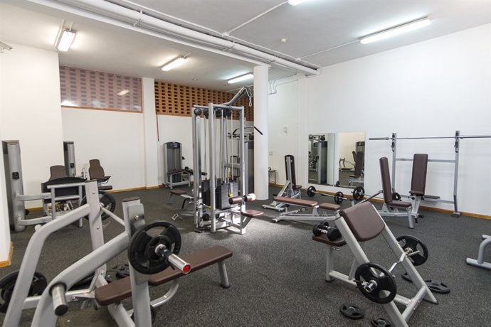 Interior del gimnasio de La Almunia