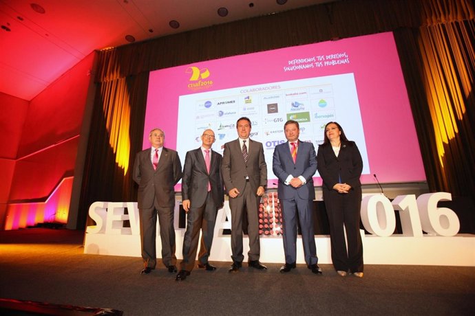 Inauguración del congreso de administradores de fincas en Sevilla
