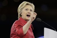 Clinton carga contra Trump por su "falta de preparación" en política internacional