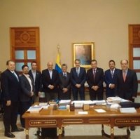 Zapatero, de nuevo en Caracas para reunirse con Gobierno y oposición