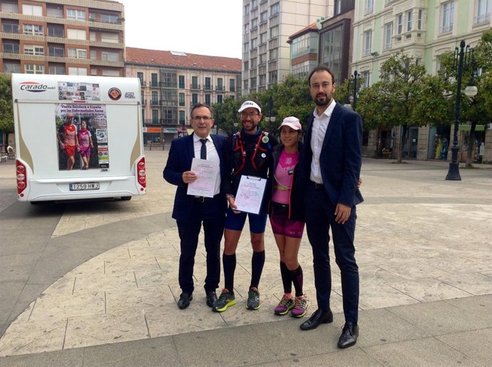 La Vuelta Solidaria a España por las Enfermedades Raras llega a Torrelavega