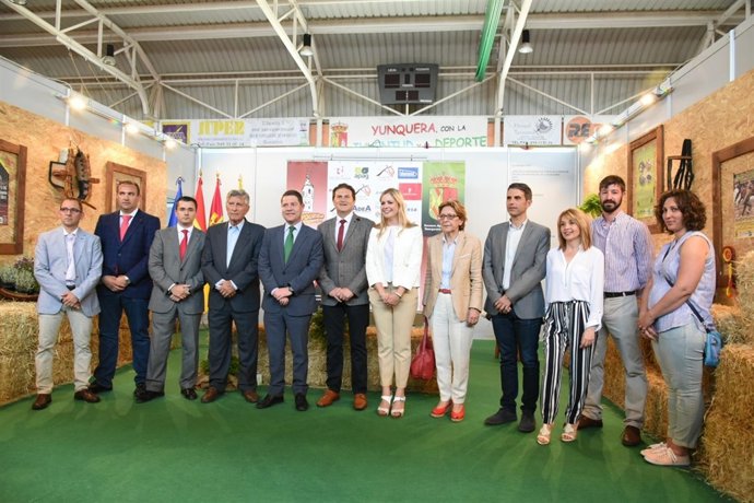 Page en la Feria del Caballo