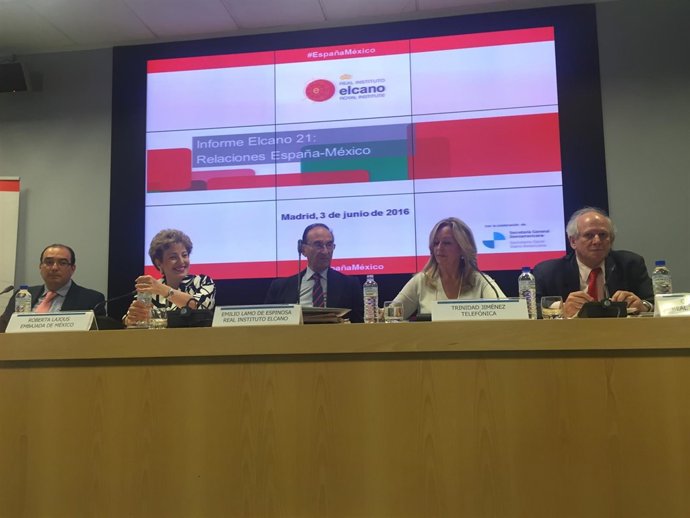 Trinidad Jioménez en Instituto El Cano