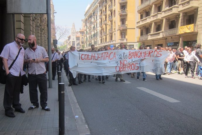Foto de la manifestación de huelga del Bus y TMB en BCN, Josep Garganté a la izq