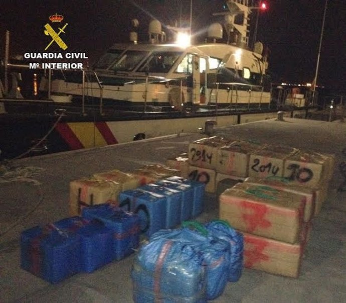 Hachís hallado en Punta Umbría (Huelva)