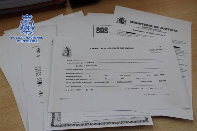 Documentación intervenida por la Policía Nacional