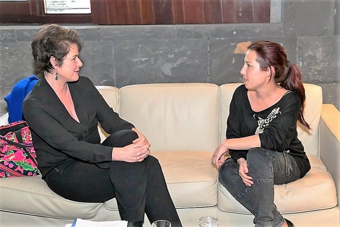 Reunión de Patricia Hernández con la representante de ACNUR