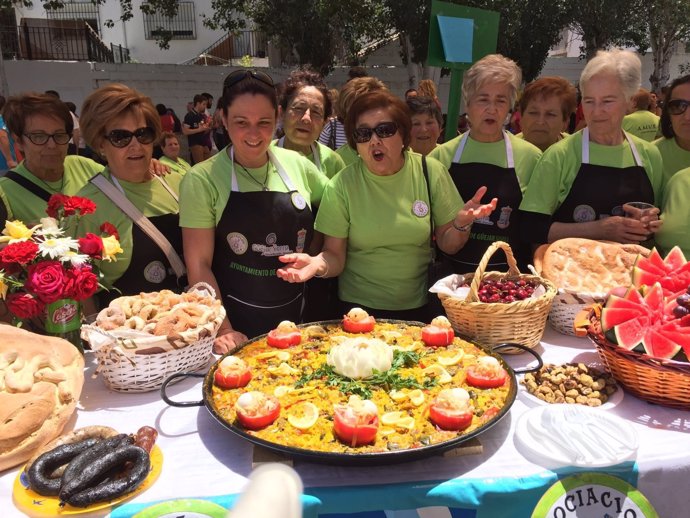Concurso de paellas para mujeres rurales en Las Gabias (Granada)