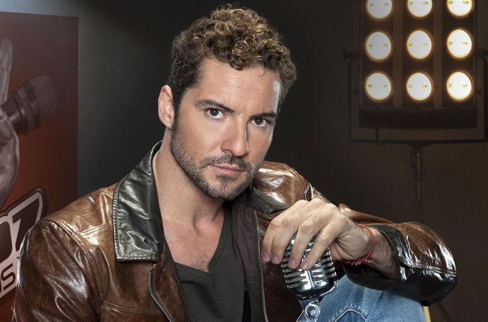 David Bisbal cumple años, con el corazón muy contento