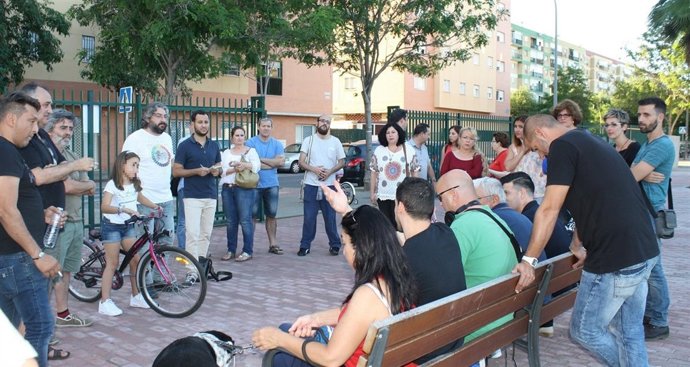 Asamblea con representantes de IU sobre el Mercamatemático