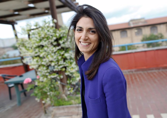 Virginia Raggi, candidata en Roma