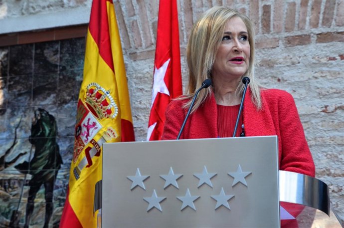 Actos oficiales del 2 de mayo en Madrid presididos por Cristina Cifuentes