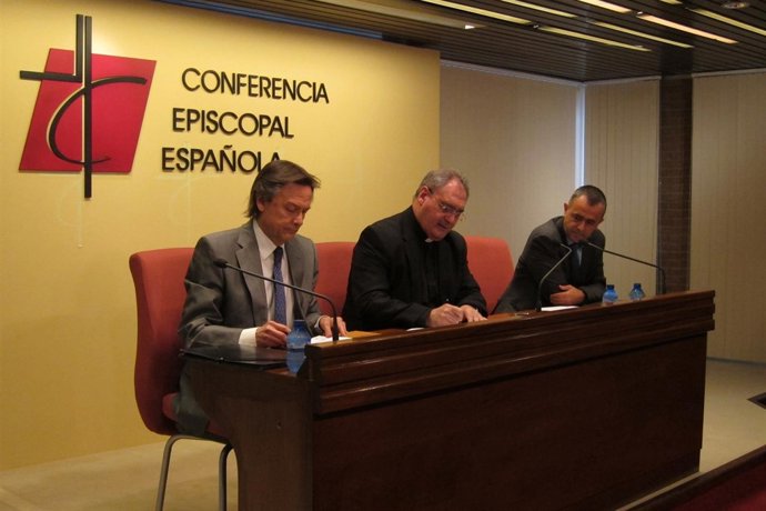Firma convenio colaboración entre la CEE y Transparencia Internacional