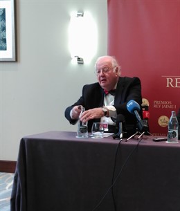 El Nobel de Economía, Angus Deaton, en Valencia