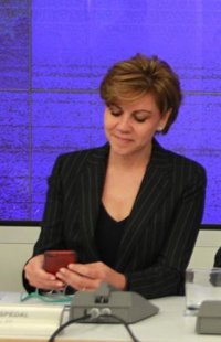 Cospedal ve chocante que se dé más credibilidad a las palabras de Bárcenas, "delincuente confeso", que a las suyas