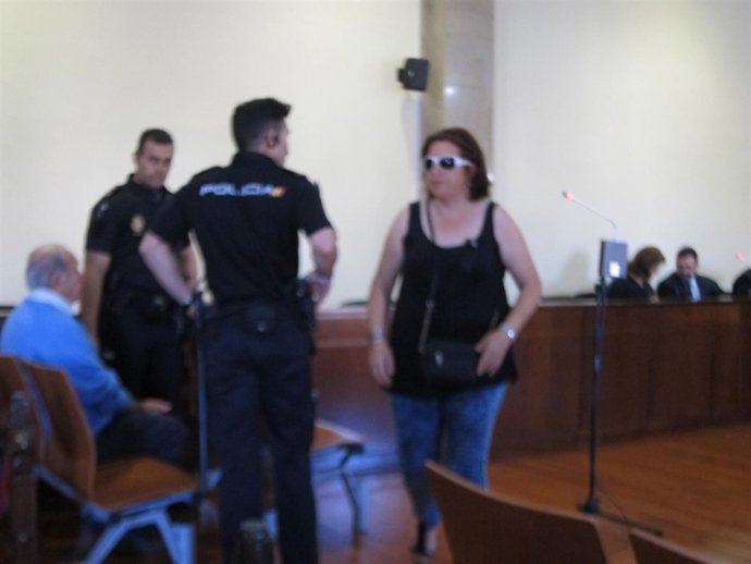 M.C.O.E saliendo del juicio, una vez suspendido