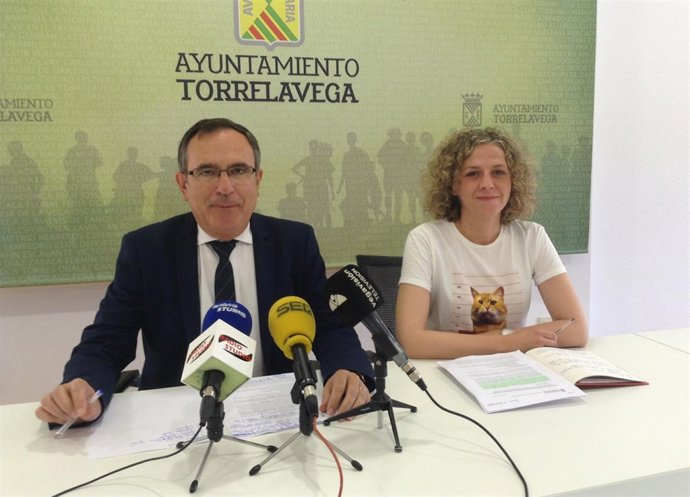 El alcalde y la concejala