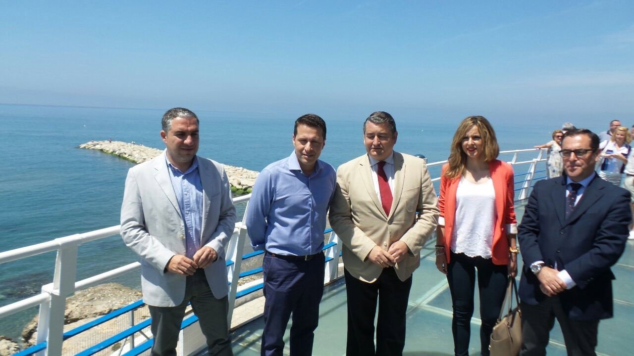 Antonio Sanz en una visita al espigo de Torrox 