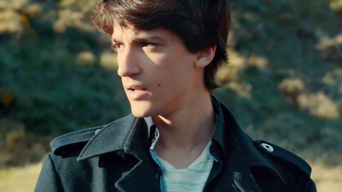 Franz en un momentod el vídeo de la canción de Els Catarres