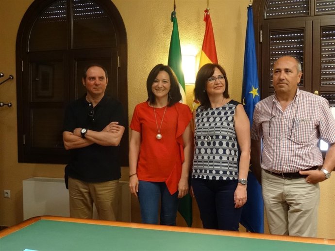 Crespín (2ª izda.) con los representantes sindicales
