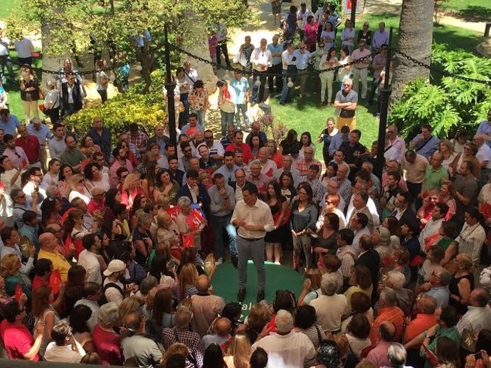 El secretario general del PSOE de Huelva, Pedro Sánchez, en Huelva.