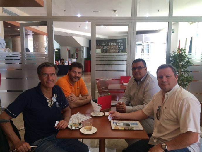 Asistentes a al reunión