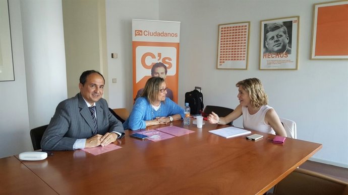 Javier Rocamora, Ana López-Cancio y Marta Martín