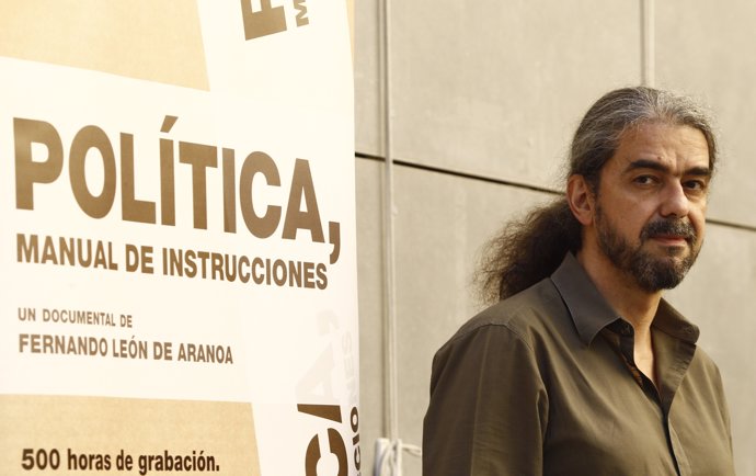 Photocall con Fernando León de Aranoa por Política: manual de instrucciones