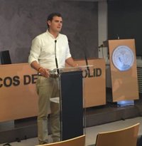 Rivera reclama "no recortar más en sanidad y educación" para cumplir los ajustes que reclama Bruselas