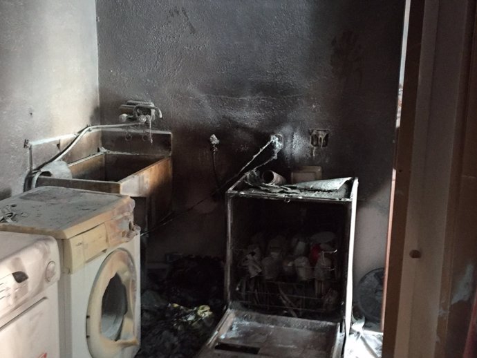 Explosión en una cochera de una vivienda en Pulpí