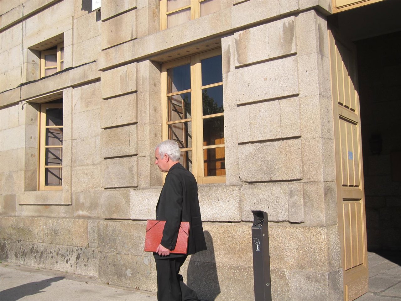 FOTO: Obispo Miguelianos