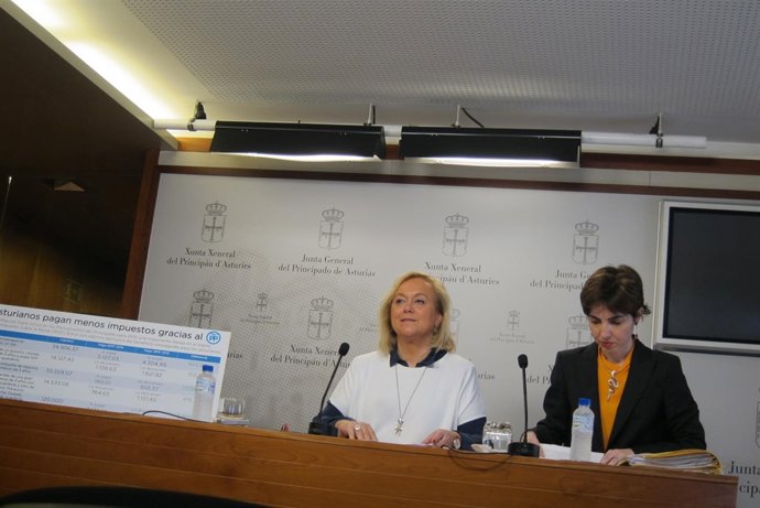 Mercedes Fernández y Emma Ramos